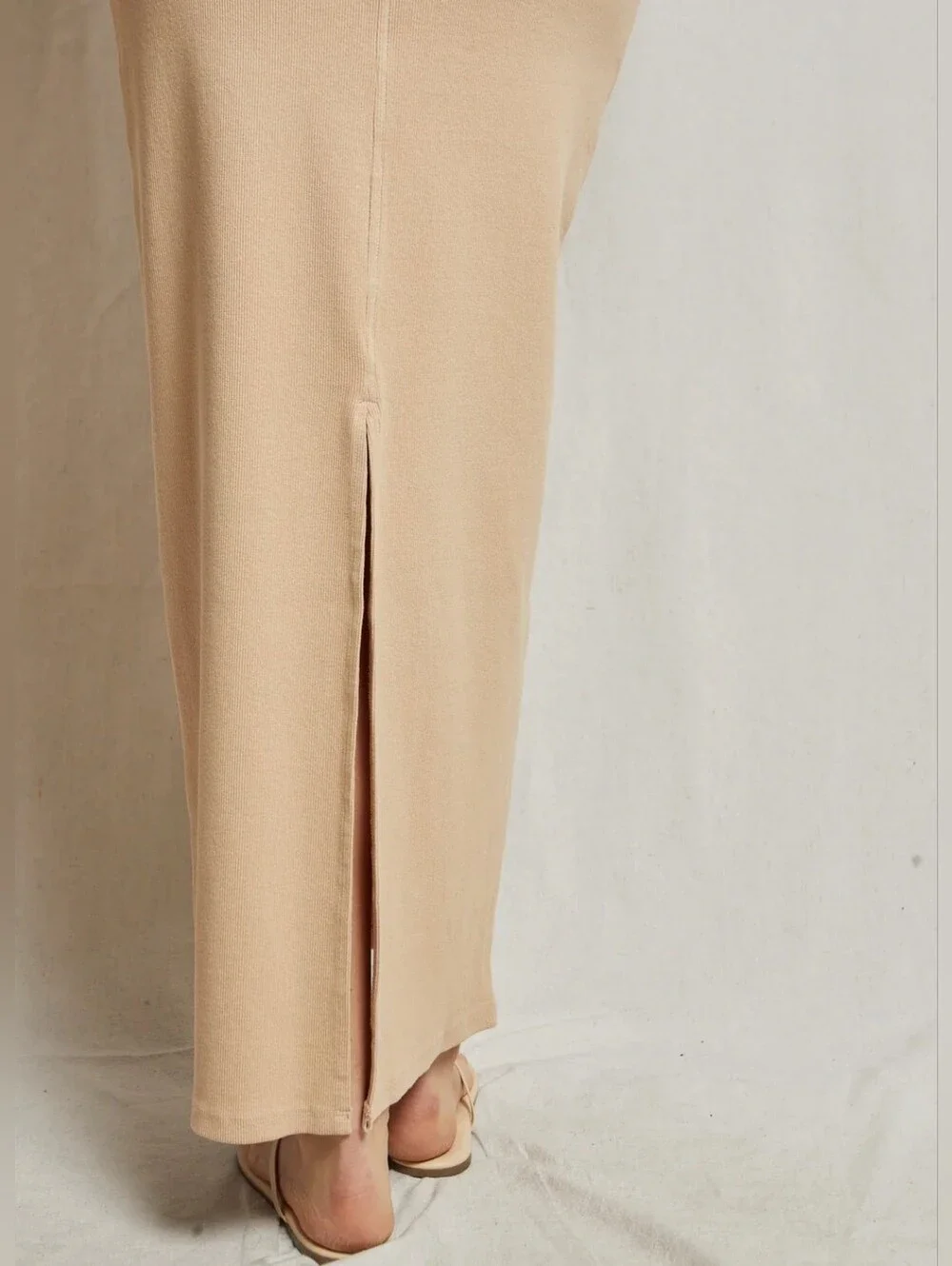 PERFECT WHITE TEE Aja Structured Rib Maxi Skirt